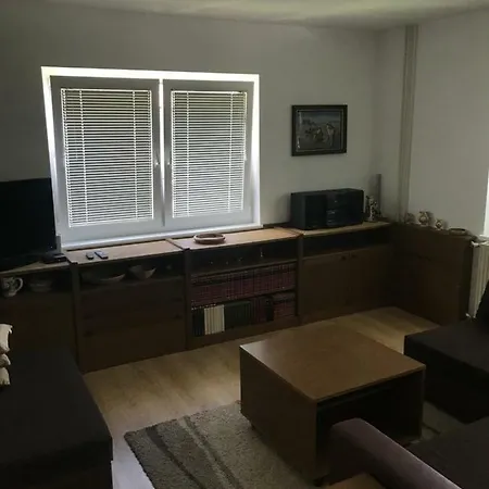 Jelovska Cesta 13 דירה *