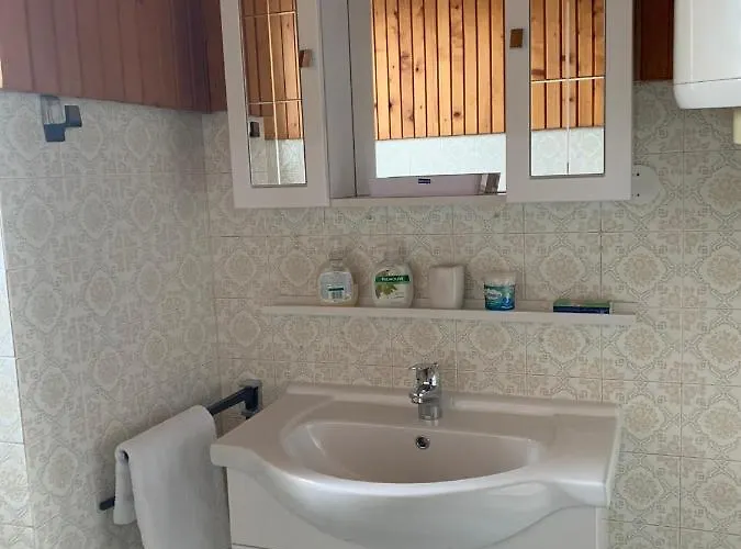 Jelovska Cesta 13 شقة *