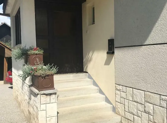 Jelovska Cesta 13 * بليد