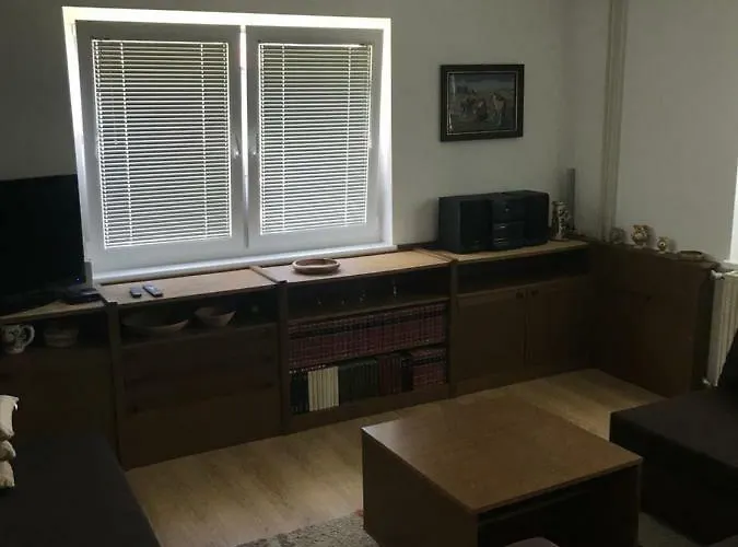 Jelovska Cesta 13 شقة *